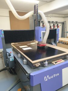 CNC fräsen der Frontwände